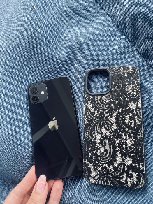 Iphone 12.