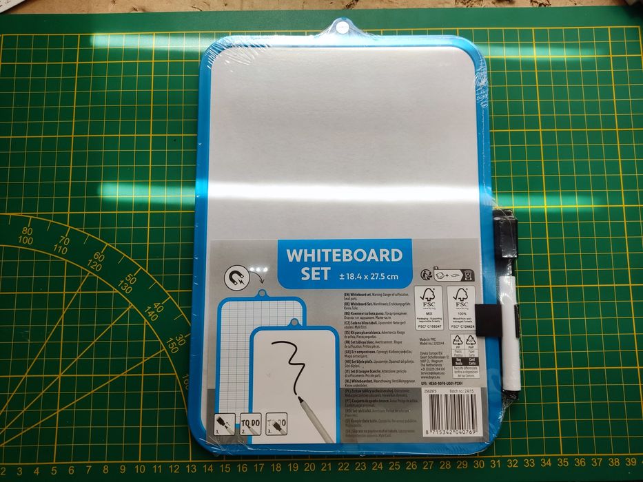 Tablica suchościeralna z magnesem biała mała mini 19 x 28cm marker