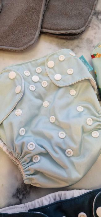8 Fraldas Reutilizáveis + 4 Absorventes | Littles & Bloomz e Happy Flute | 25€