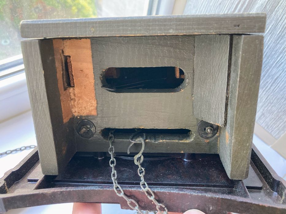 Настінний годинник Маяк з кукушкою