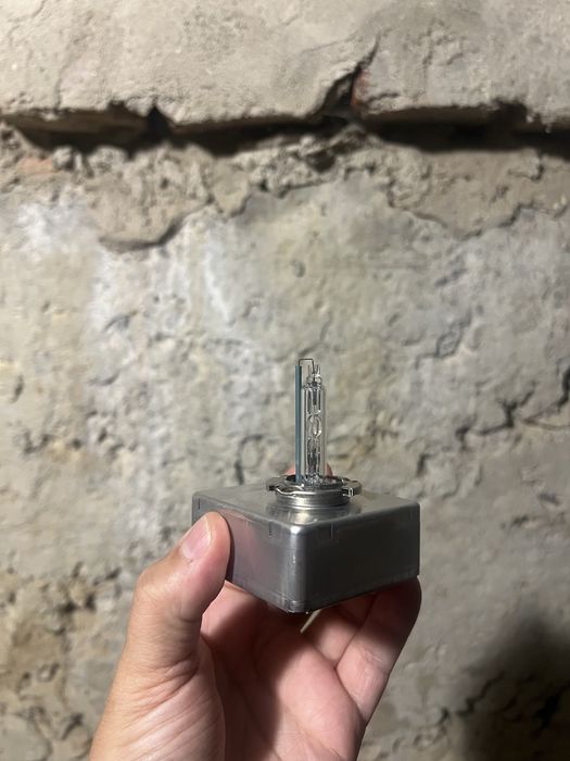 Лампа лампочка philips d5s ксенонова
