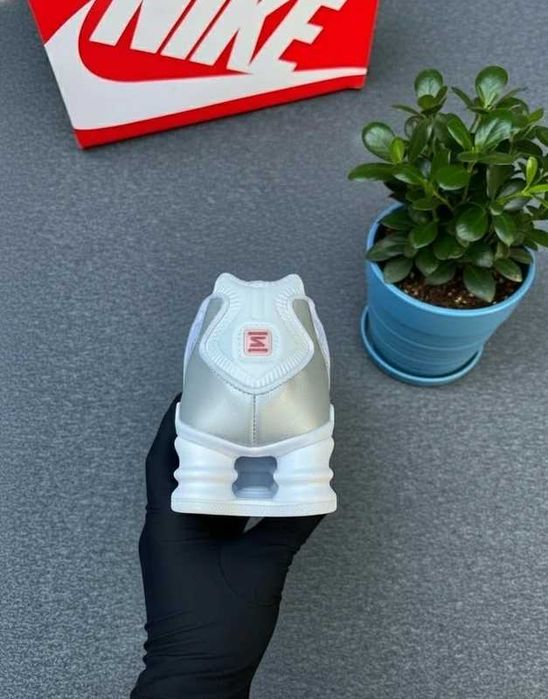Nike_Shox TL  Biały R.41