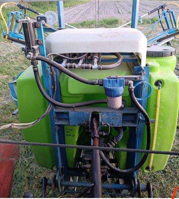 Opryskiwacz zawieszany