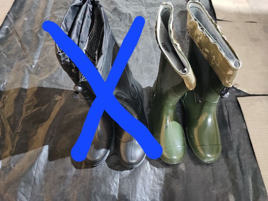 Продам мужские резиновые сапоги