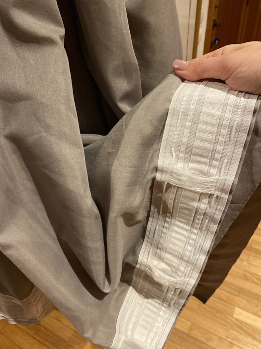 Par cortinas com fita