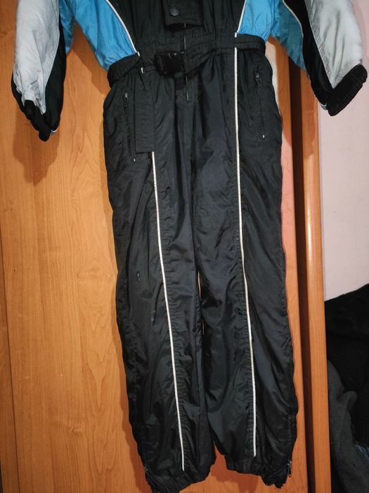 Лыжный комбинезон