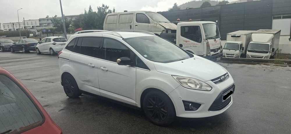 Ford Grand C-Max 2014 1.6tdci 115cv para peças 
Ref:T1DA
[04/08, 23:49] Marco Adão: KIA Cee'd 2008 1.6crdi 115cv
Ref:d4fb