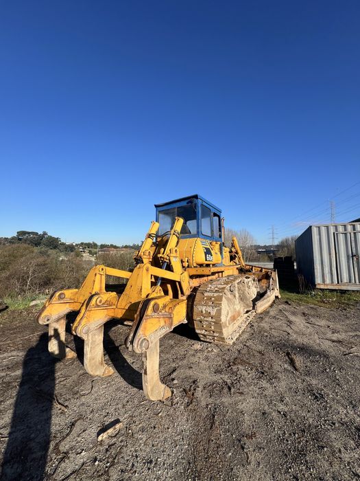 Komatsu Buldozer D60E-7