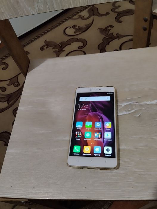 Телефон Редмі 4х