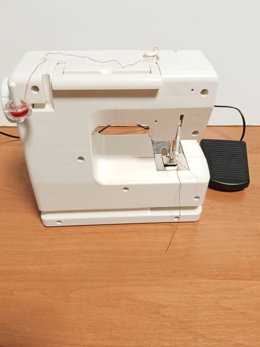 Швейная машинка Zig-zag
