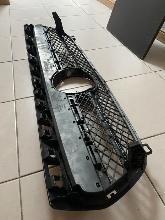 Grelha frontal A180