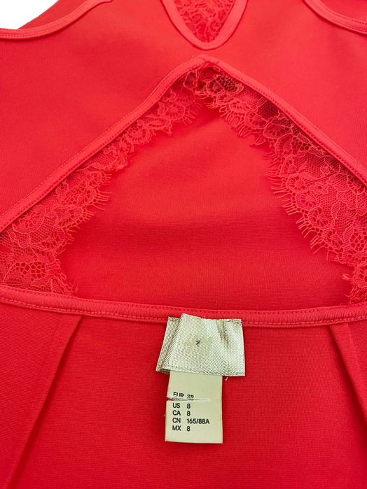 Червона коктейльна сукня H&M з вирізом на спинці, S