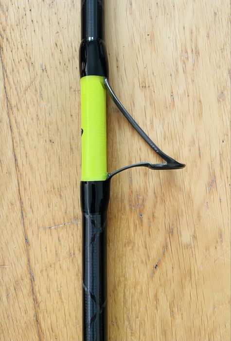 Conjunto Cana de pesca Barros Jumper e Carreto Surfcasting Caperlan Symbios como novos