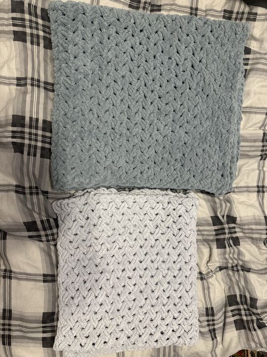 Продам плед вязанный детский