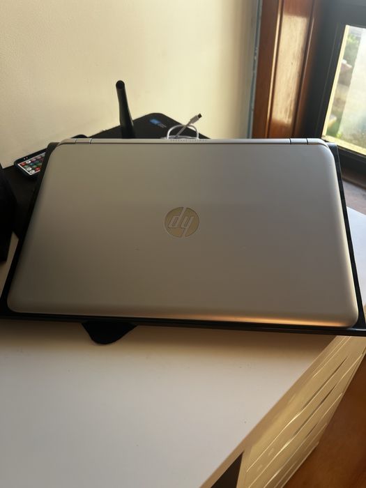 Portátil AMD A10 | 4GB RAM | Windows 10 – Pronto a usar