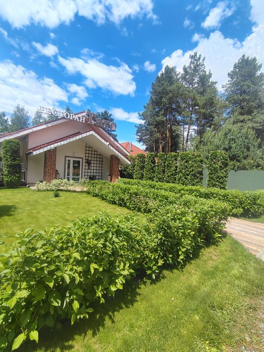 Продам готельно-ресторанний комплекс. Зазим'я.