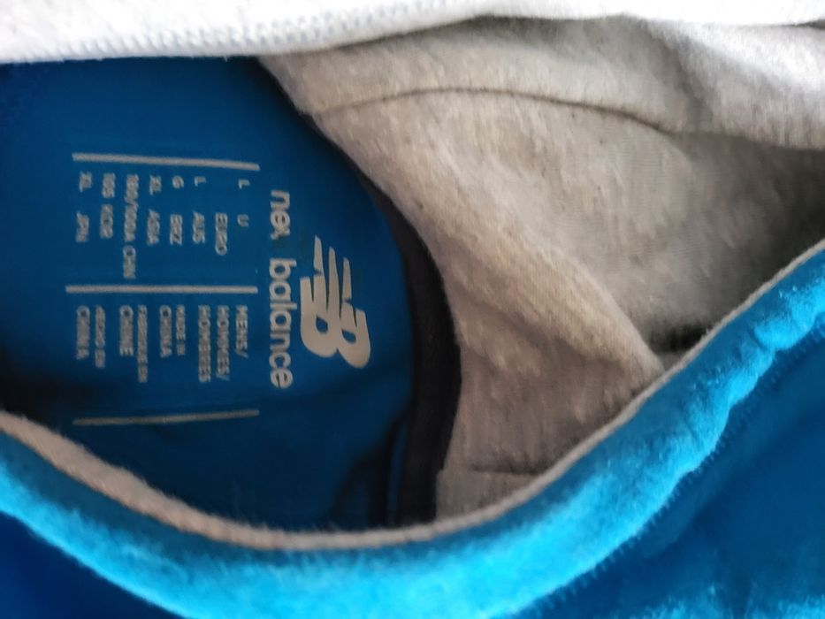 Bluza z kapturem NB rozmiar L niebieska