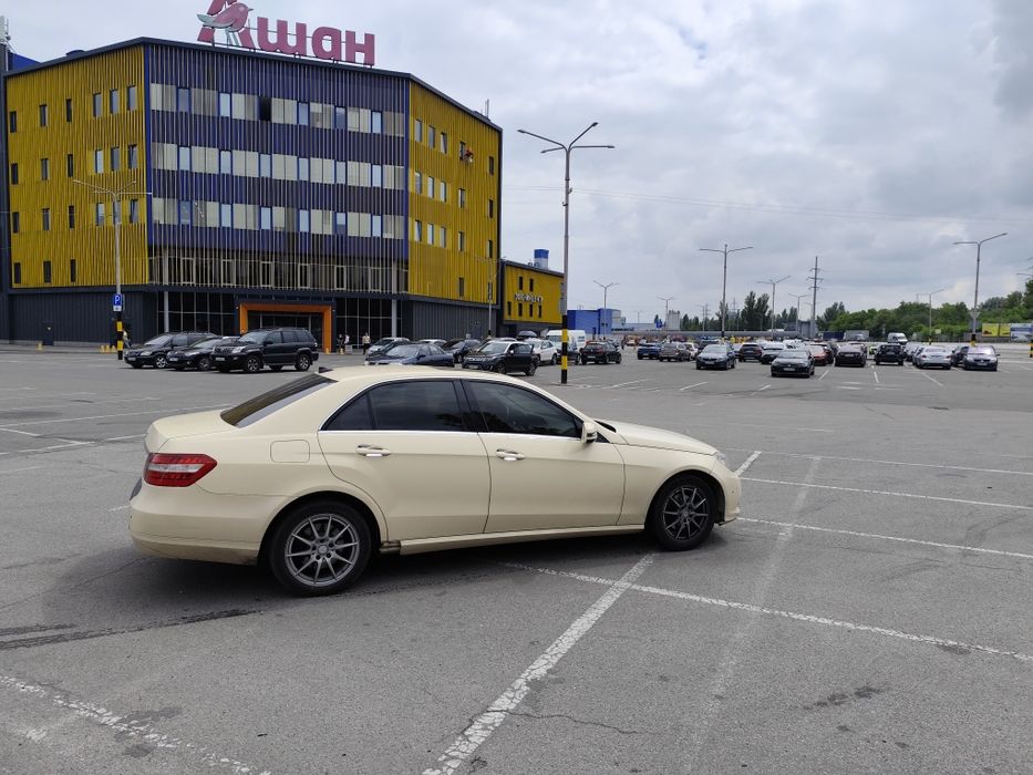 Mercedes Benz E-Class W212