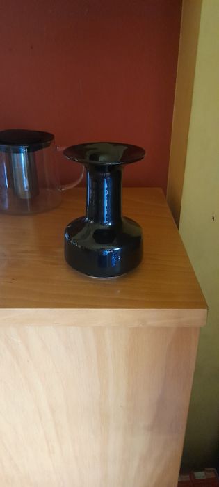 Czarny wazon Bolesławiec lata 80
