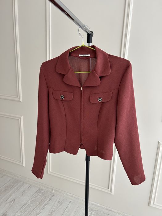 Короткий жакет