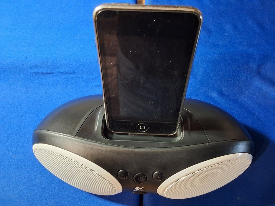 Apple iPod para ouvir musica e conexão á internet