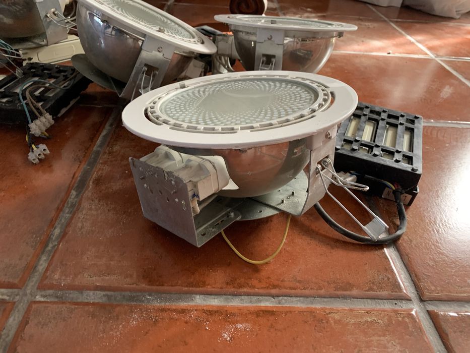 Vendo conjunto de 12 projetores(funcionam)