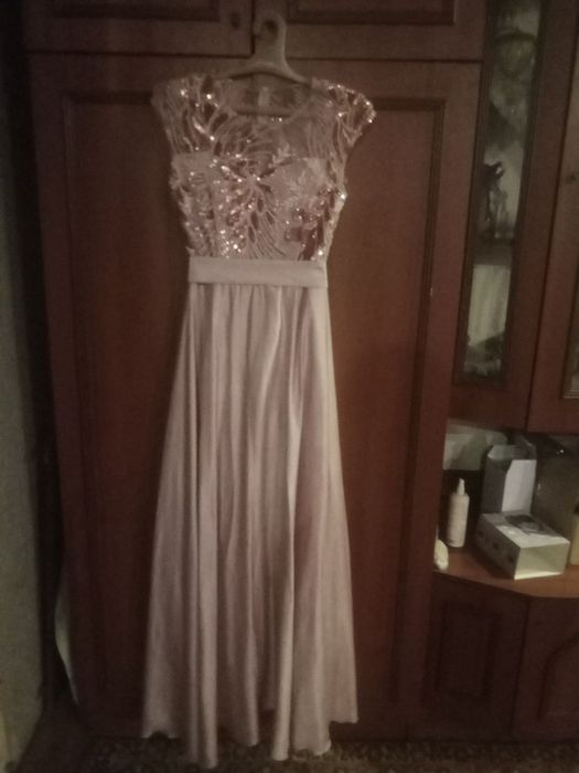 Продаю випускне плаття
