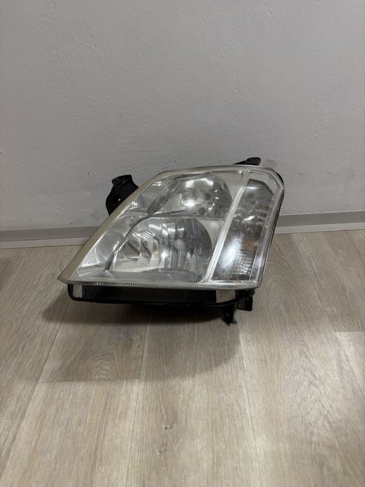 Ліва фара Opel Meriva