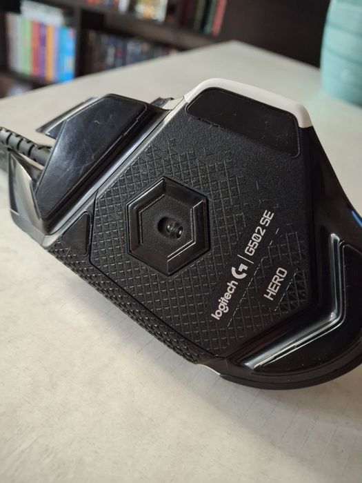Продам миш компьютерну Logitech G502 SE Hero