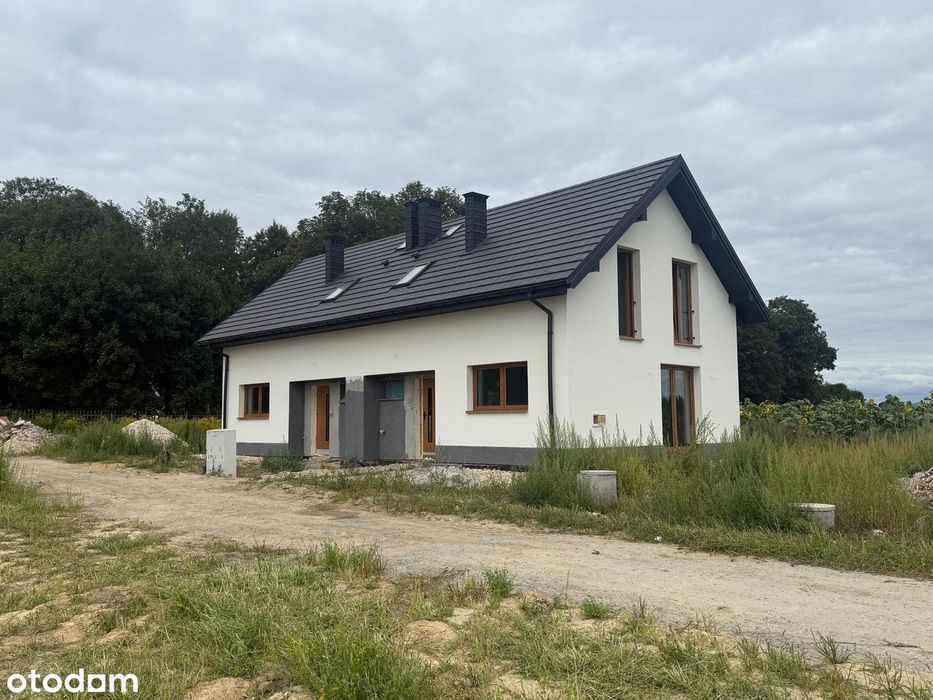 Dom w bliźniaczej zabudowie - KOPERNIKA -