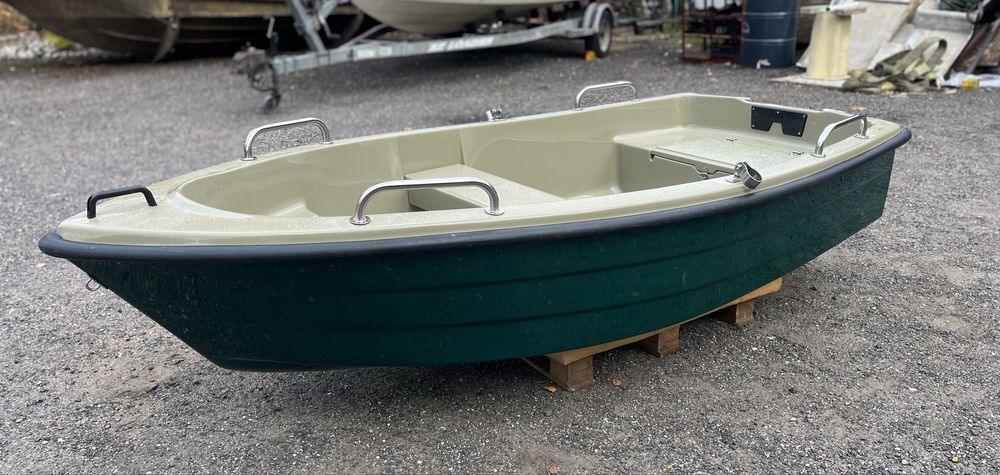 Łódka wędkarska 260 x 130 nowa