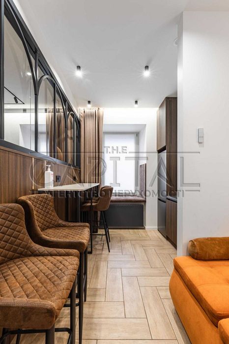 Продажа коммерческого помещения 57 м² на ул. Лысенко 3, центр Киева