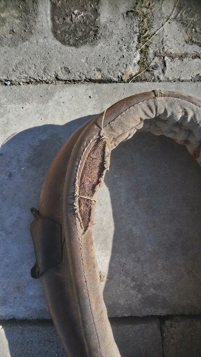 Chomonto, podkład pod chomonto