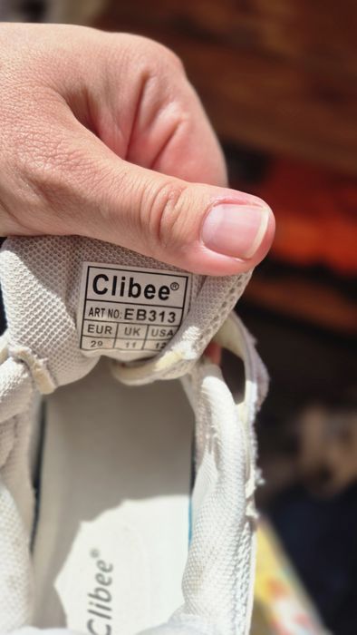 гарні кросівки clibee