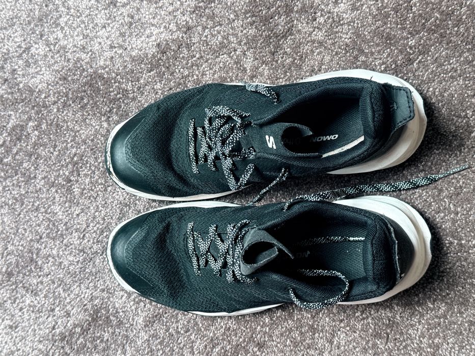 Buty sportowe marki Salomon rozmiar 38