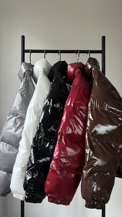 Шоколадна куртка пуфер лак жилет бургунді куртка жіночий пуфер