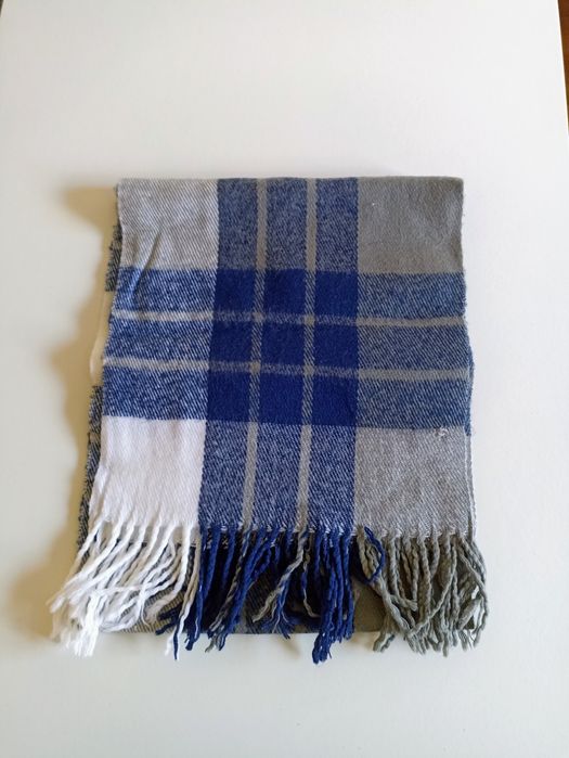 Cachecóis, gola e gorro