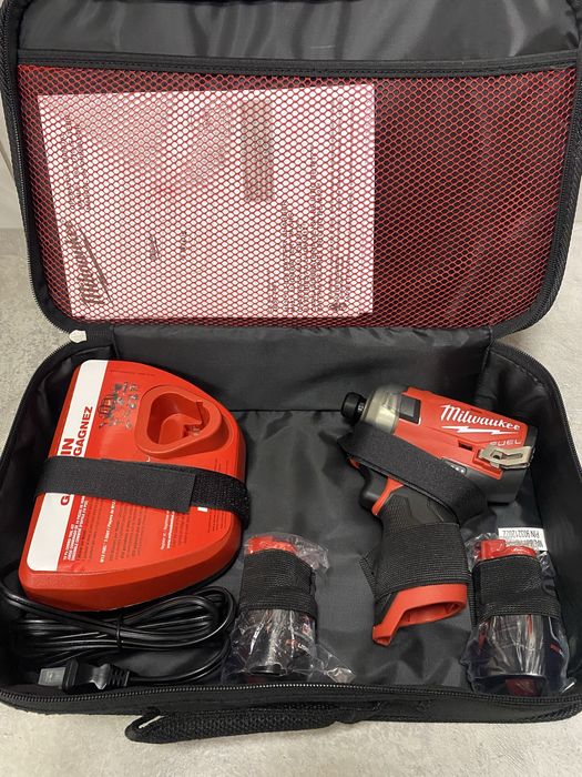 MILWAUKEE 2551-22FUEL гідравлічний імпакт привезено з США