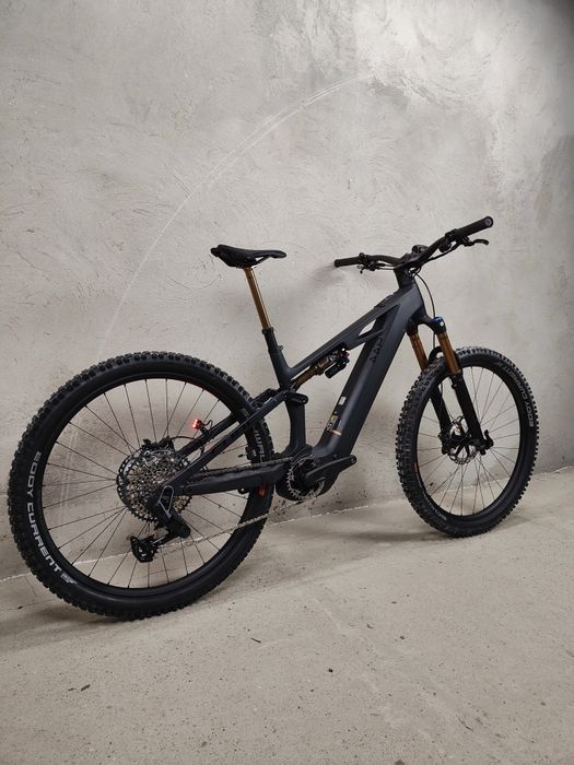 New Cube Stereo one44 ActionTeam Hybrid HPC, 144, L 29, Carbon, X0 T Type AXS, Kashima, Fox