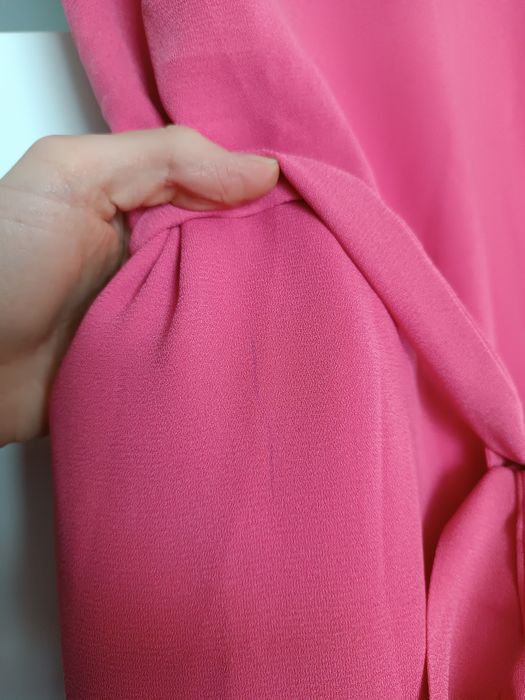 Różowa asymetryczna midi sukienka XS 34 krótszy przód dłuższy tył