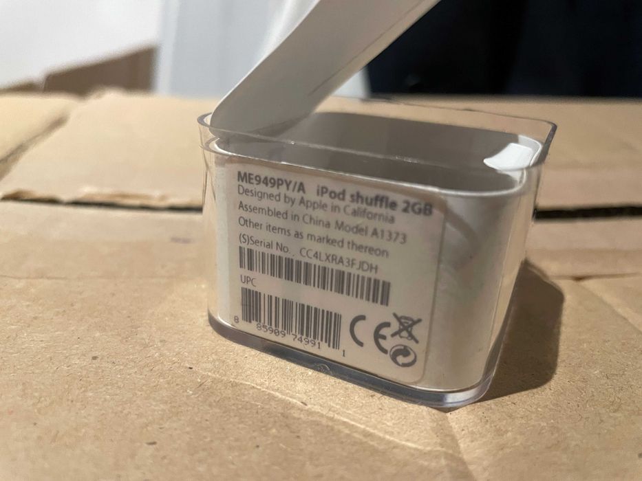 iPod Shuffle 2GB 4th Geneeration