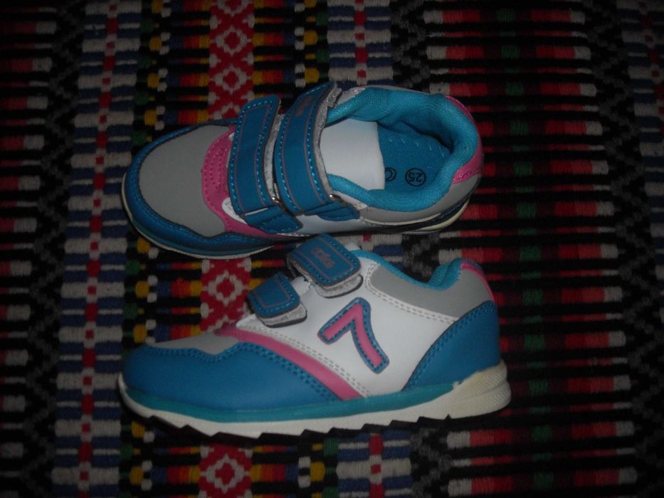 Ténis/ sapatilhas de criança NOVOS