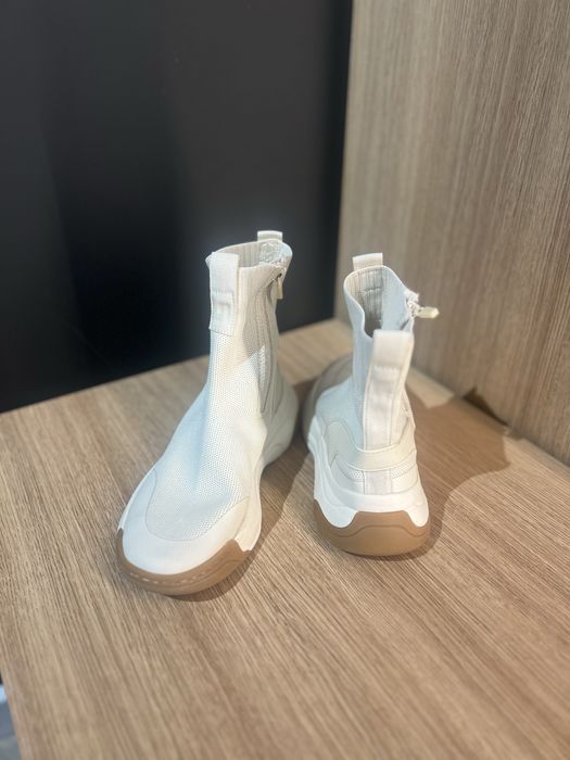 Zara трендовове взуття 36 р
