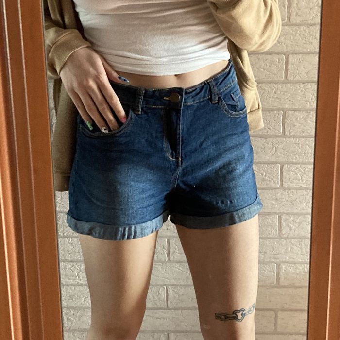 krótkie spodenki szorty ze średnim stanem Denim
