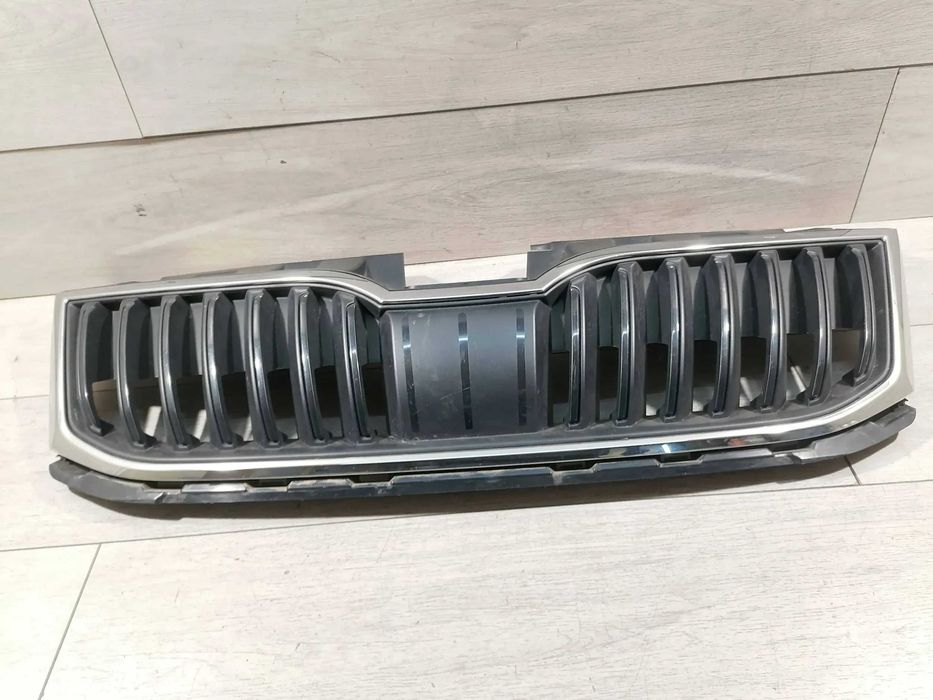 Решітка радіатора Skoda octavia a7 2012-2020
