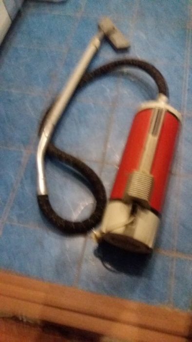 Продам пилосос Ракета-9