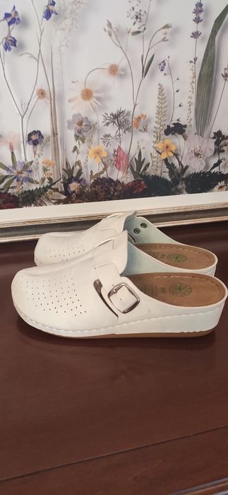 Взуття для медпрацівників.Виробник Туреччина .