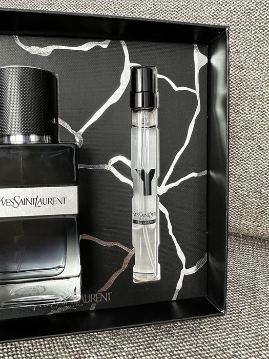 Yves Saint Laurent Y набір Y Eau de Parfum