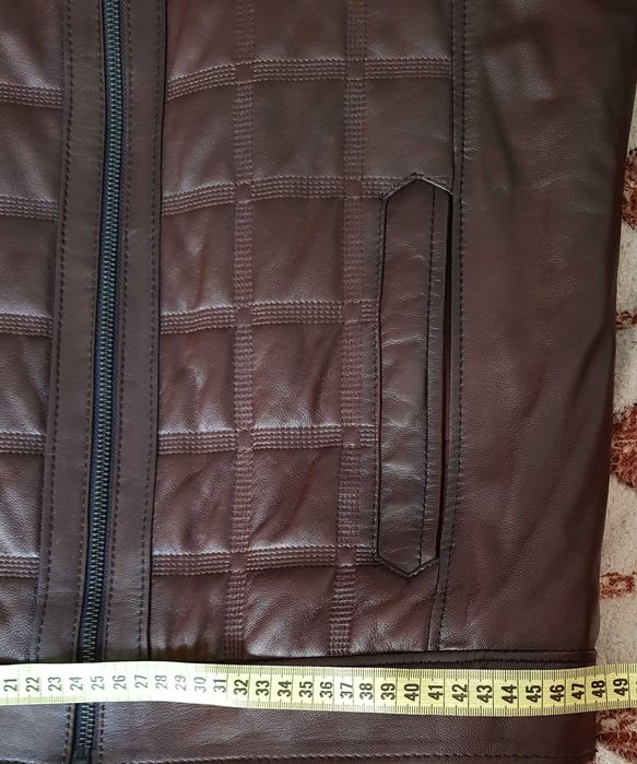 Продам куртку шкіряну чоловічу.