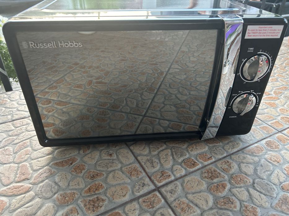 Mikrofala russell hobbs przyczepa campingowa kamper
